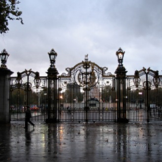 Gates of Buckingham Palace, London.